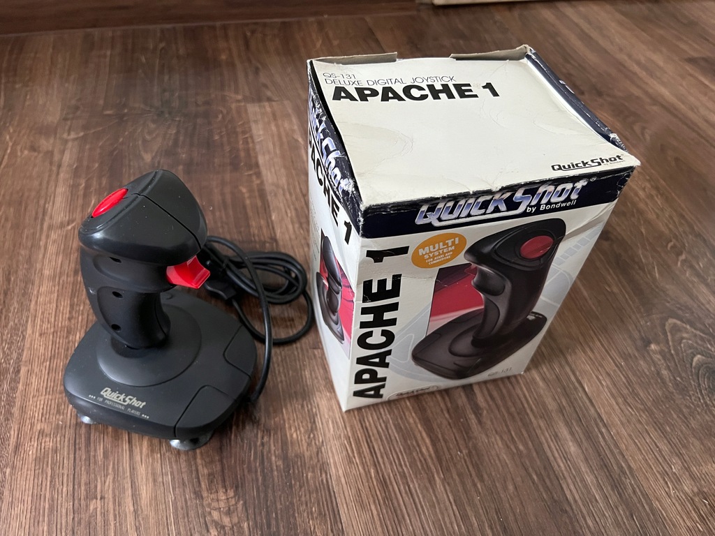 Joystick QUICKSHOT Apache 1 BOX - leżak magazynowy AMIGA