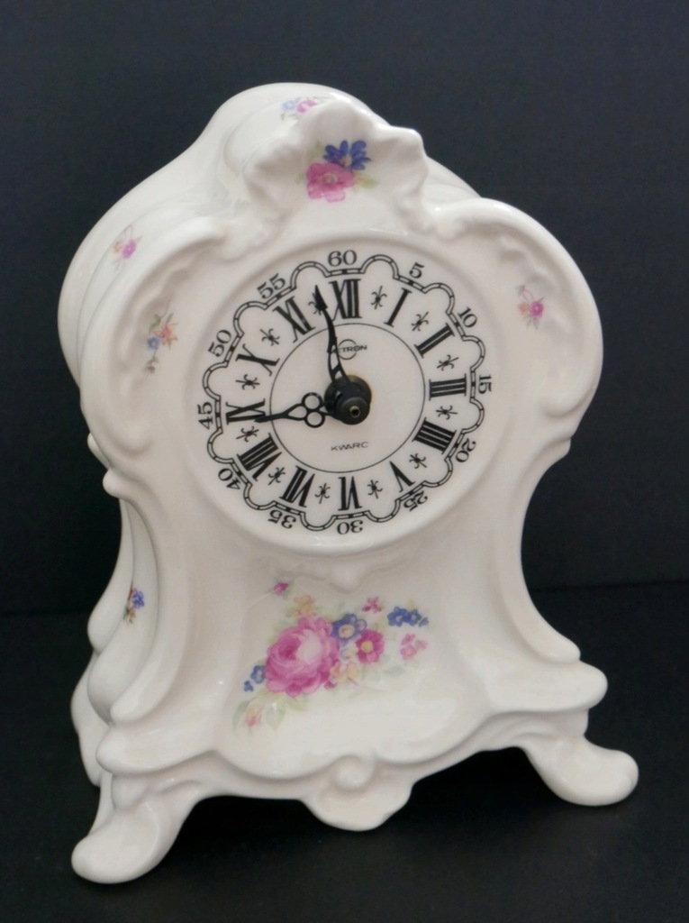 oprawa zegara Metron, spękana glazura, część mechanizmu ,nie na chodzie