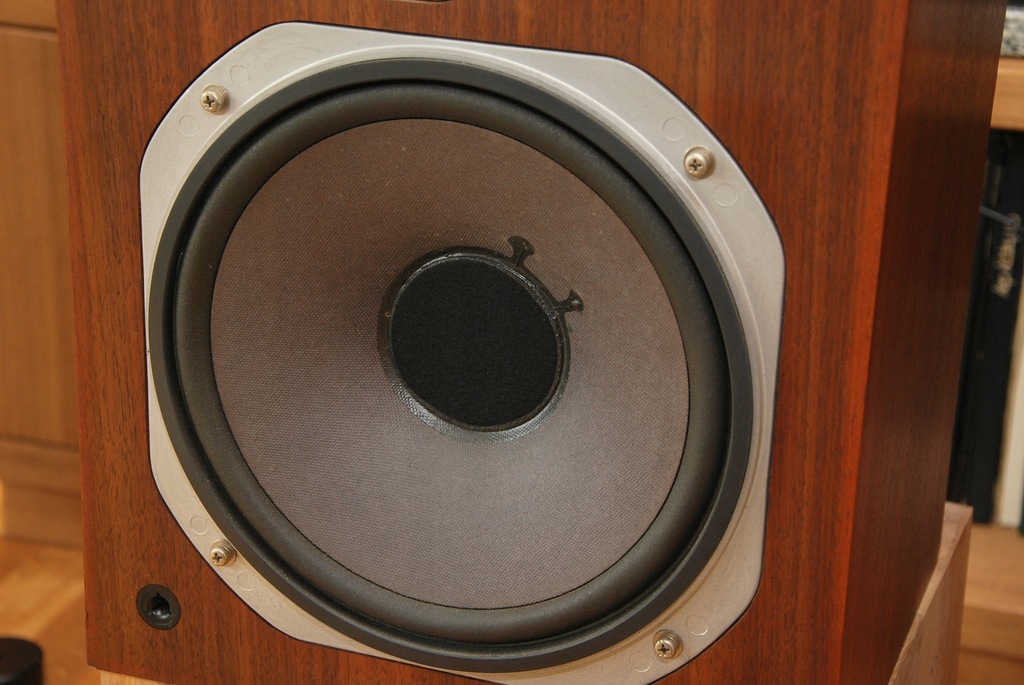 【NT2000】Yamaha NS-670 スピーカー Yamaha NS-670 | hifi-wiki.com