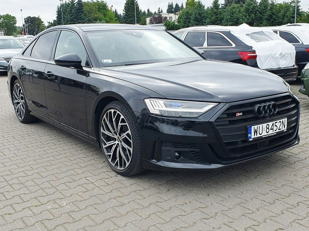 Audi S8
