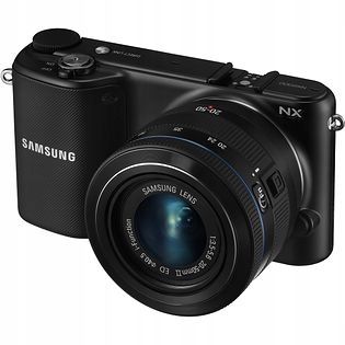 Samsung Smart NX2000 + obiektyw 20-50mm