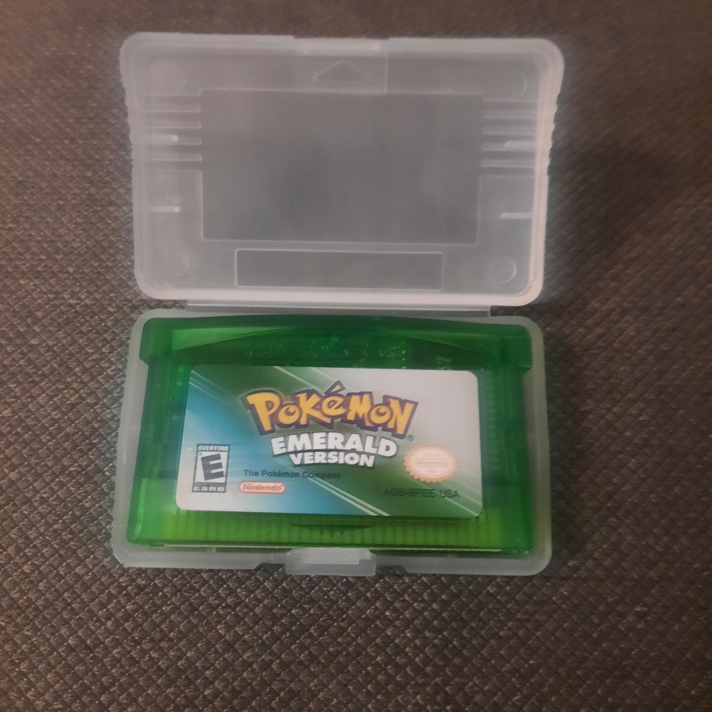 Gra POKEMON EMERALD VERSION Nintendo Game Boy Advance