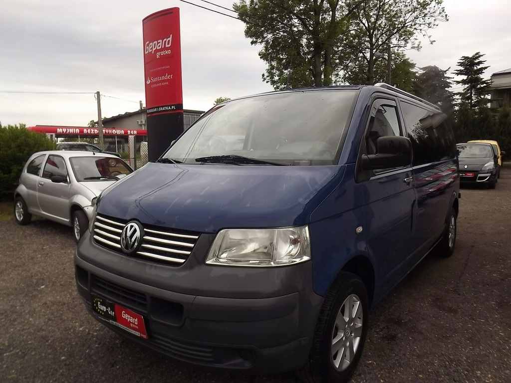 Volkswagen Transporter 8 osobowy