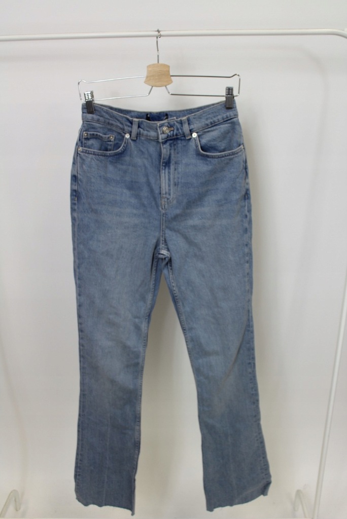 JEANSY DAMSKIE PROSTE ROZMIAR 28/34 064