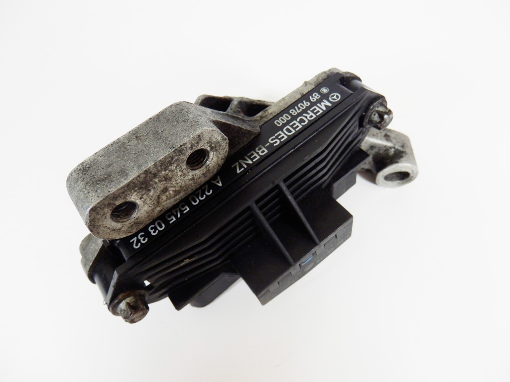 PRZEKAŹNIK ŚWIEC ŻAROWYCH MERCEDES A2205450332