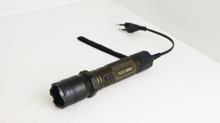 PARALIZATOR POLICE 50000KV Z LATARKĄ