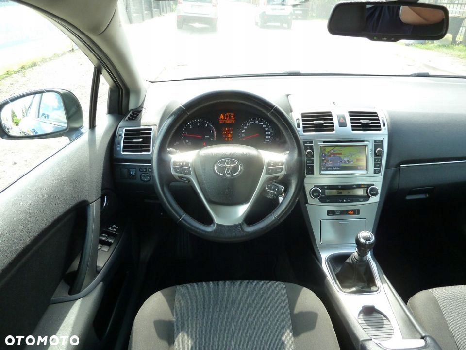 Toyota Avensis *NAVI PO POLSKU+DVD+KAMERA COFANIA