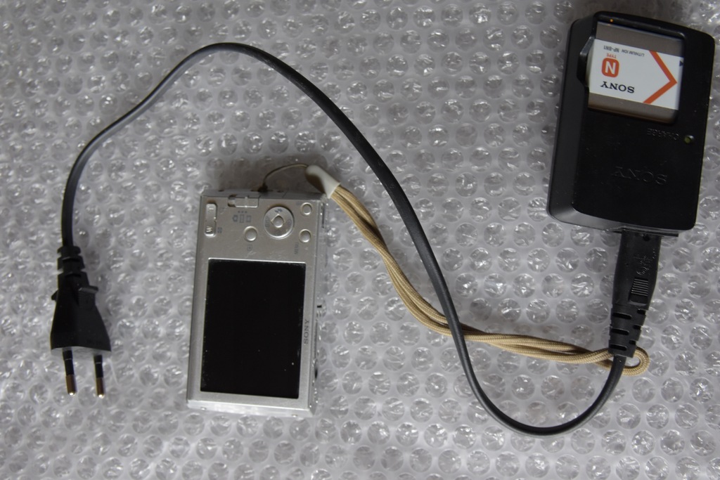 Aparat kompaktowy Sony Cyber-Shot DSC-W510 + bateria i ładowarka