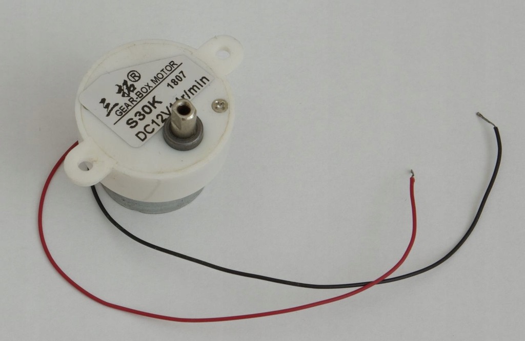 Mini silniczek 12V z przekładnią 14 obr./min S30K