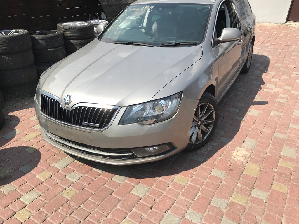 Przód Kompletny Skoda Superb II Lift LF8H-4K4K