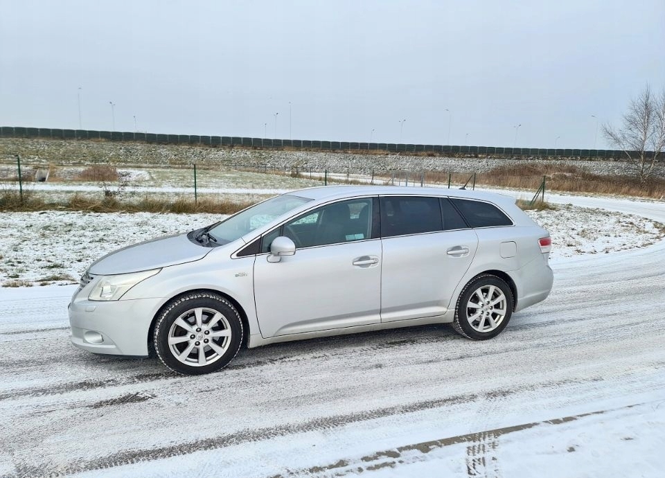 Toyota Avensis 2.2 D-4D Prestige WARSZAWA