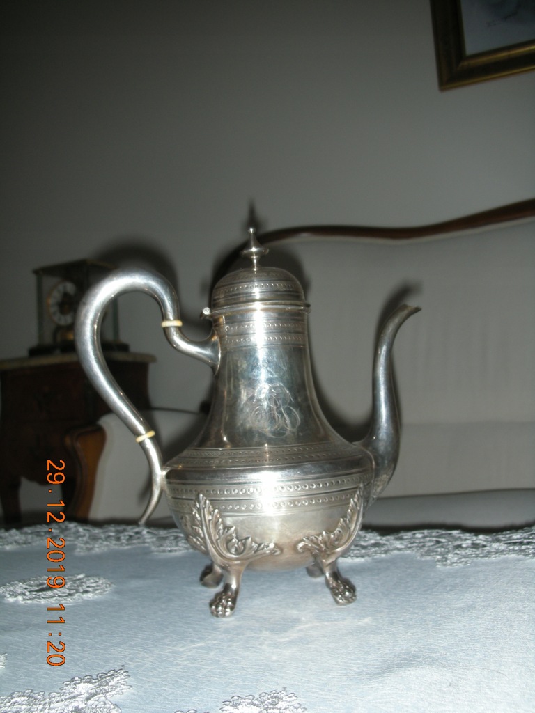 Piękny czajnik srebro Francja 19 wiek.