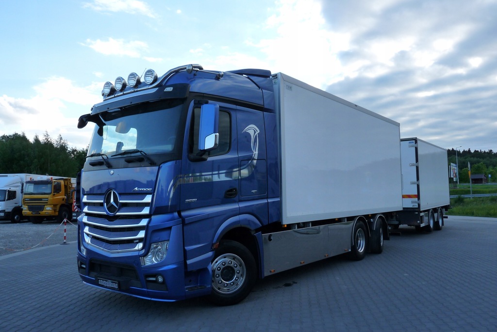 Mercedes-Benz ACTROS 2551 / ZESTAW PRZEJAZDOWY /