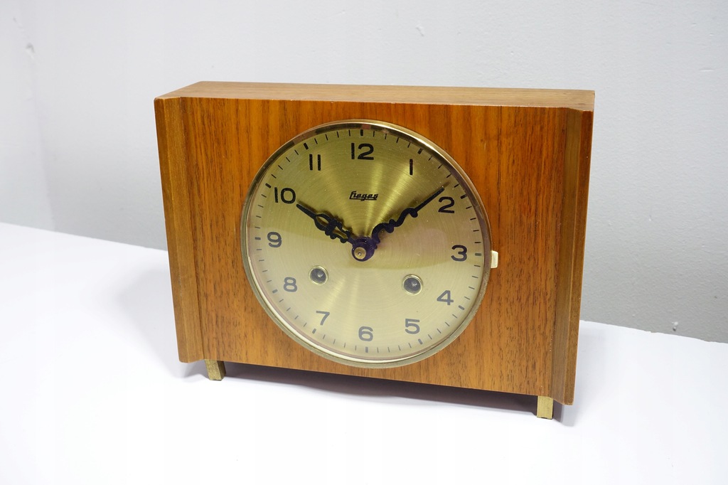 Stary Nakręcany Klasyczny Zegar Kominkowy z lat 60 tych