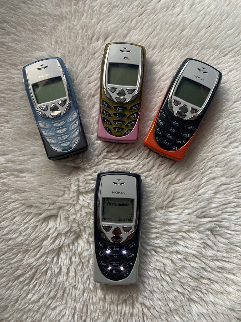 Nokia 8310 2002’ maly fajny telefonik