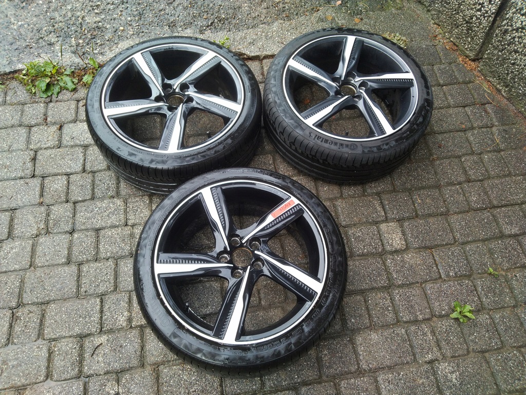 Felgi z oponami VOLVO V40 R-Design IXION 225/40/18