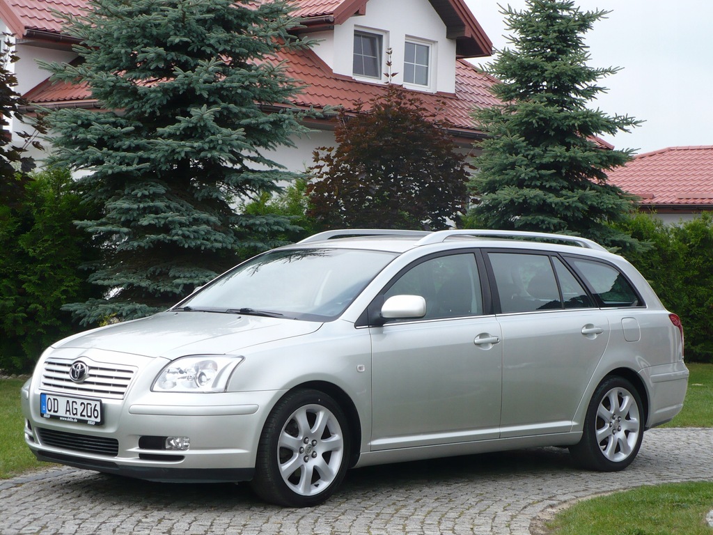 TOYOTA AVENSIS 2.0 BENZYNA *BEZWYPADKOWY* OPŁACONY