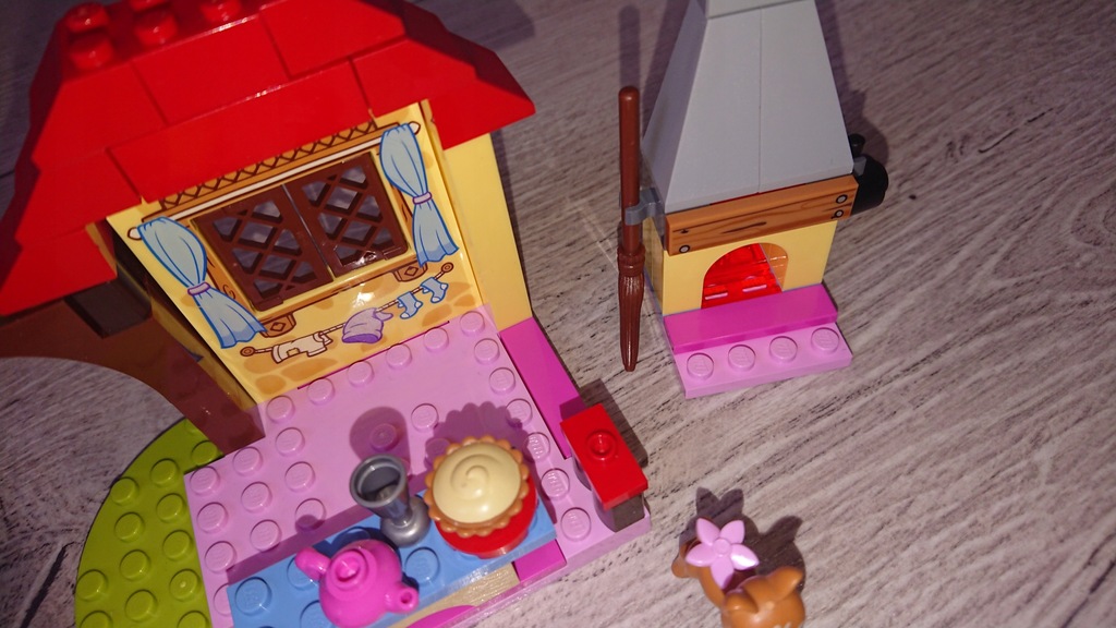 Купить LEGO 10738 Juniors Лесной домик Белоснежки: отзывы, фото и ...