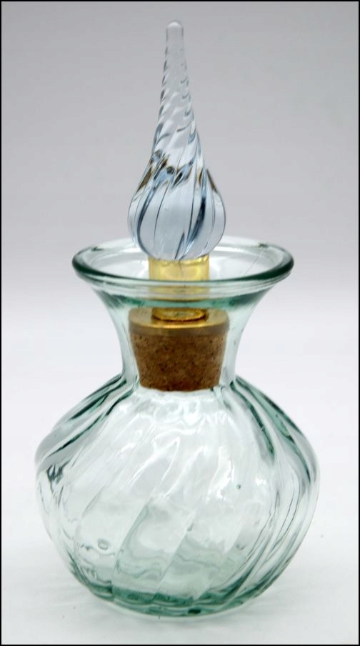 Śliczna karafka butelka z ozdobnym korkiem 1439