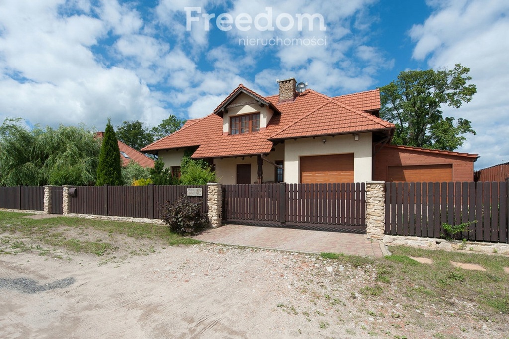 Dom, Klebark Mały, Purda (gm.), 180 m²