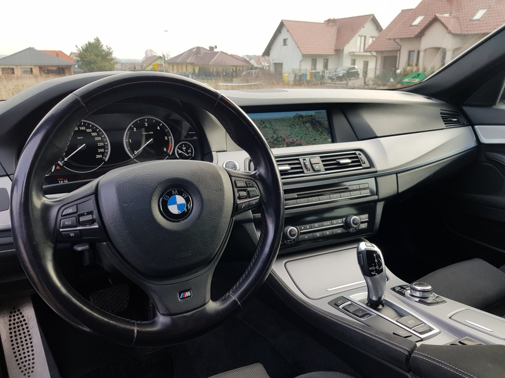 Купить BMW F11 520 d M-пакет Отделка салона алькантарой WEBASTO: отзывы, фото, характеристики в интерне-магазине Aredi.ru