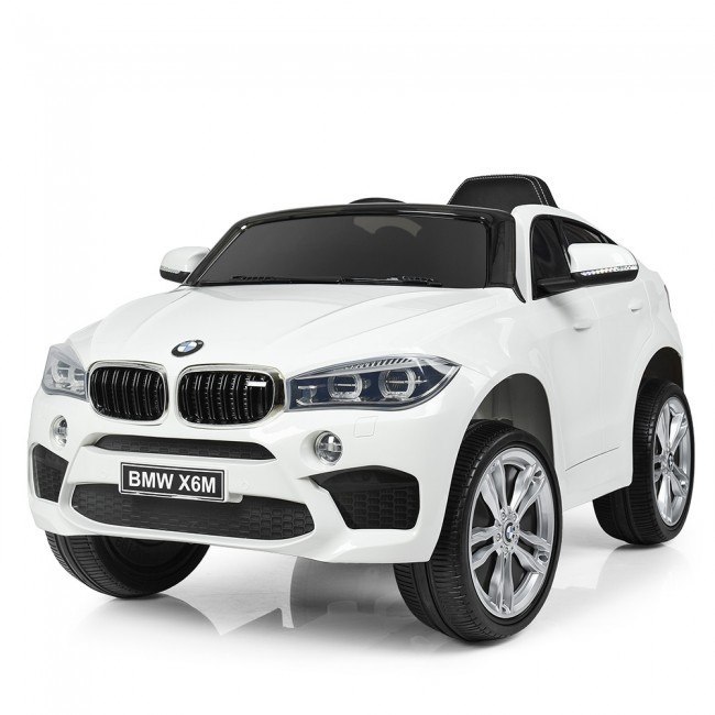 Bogato wyposażone BMW X6M biały / 2 silniki 45W