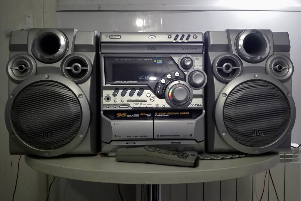 Wieża JVC CA-MXK5R - uszkodzona
