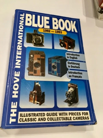 aparatfotograf THE HOVE INTERNATIONAL BLUE BOOK