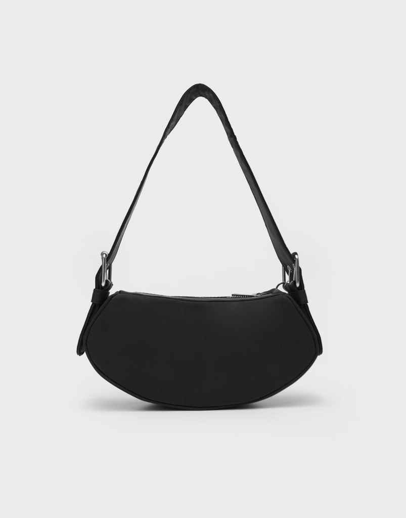 CZARNA MAŁA TOREBKA NA GRUBYM PASKU ZAMEK GŁADKA KLASYCZNA HOUSE