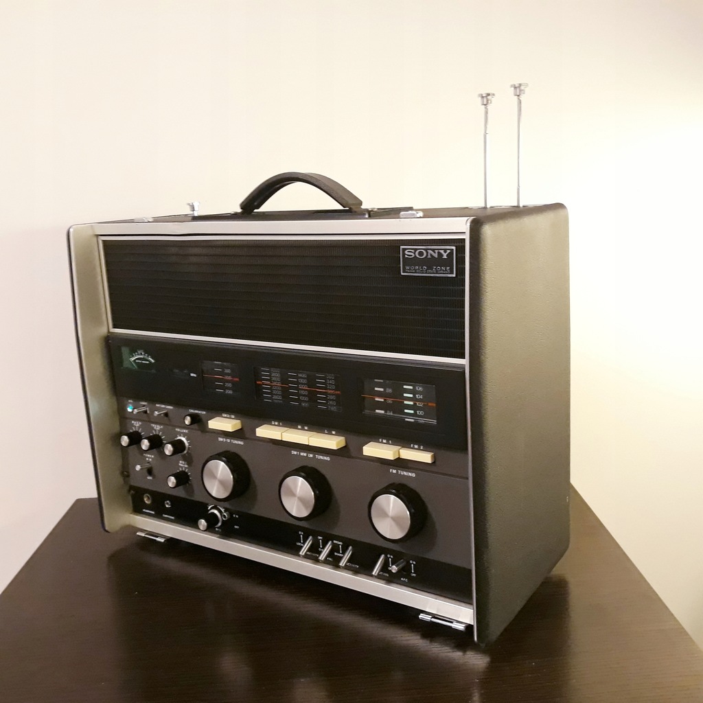 sony crf-230b レトロ SONY CRF - 230 B WORLD ZONE , RADIO UNIKAT . TOP