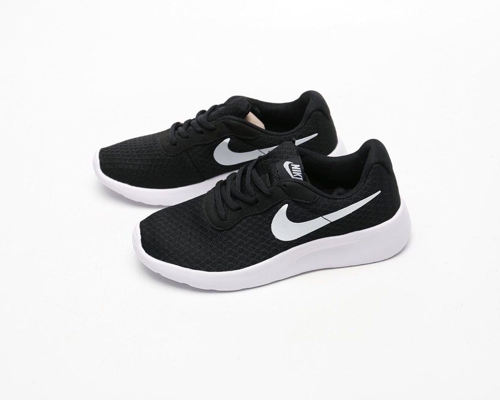 Buty do biegania Nike London 3 czarno-białe R.45