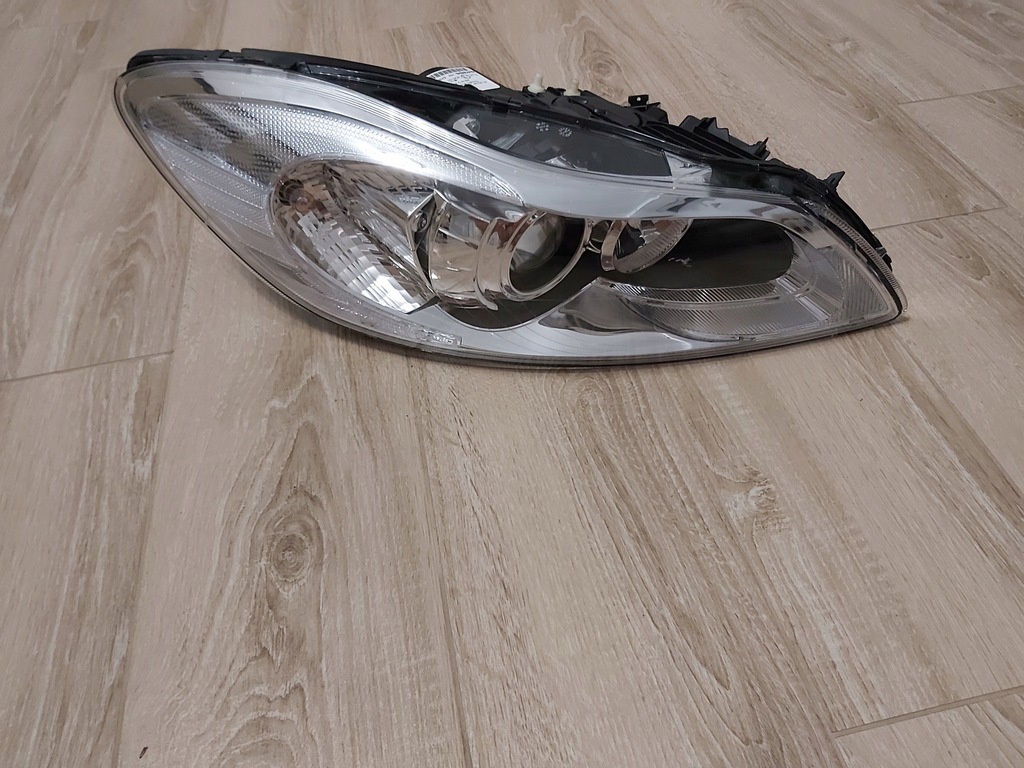 Reflektor bi xenon skrętny volvo c30 lift eu 11323691891 oficjalne