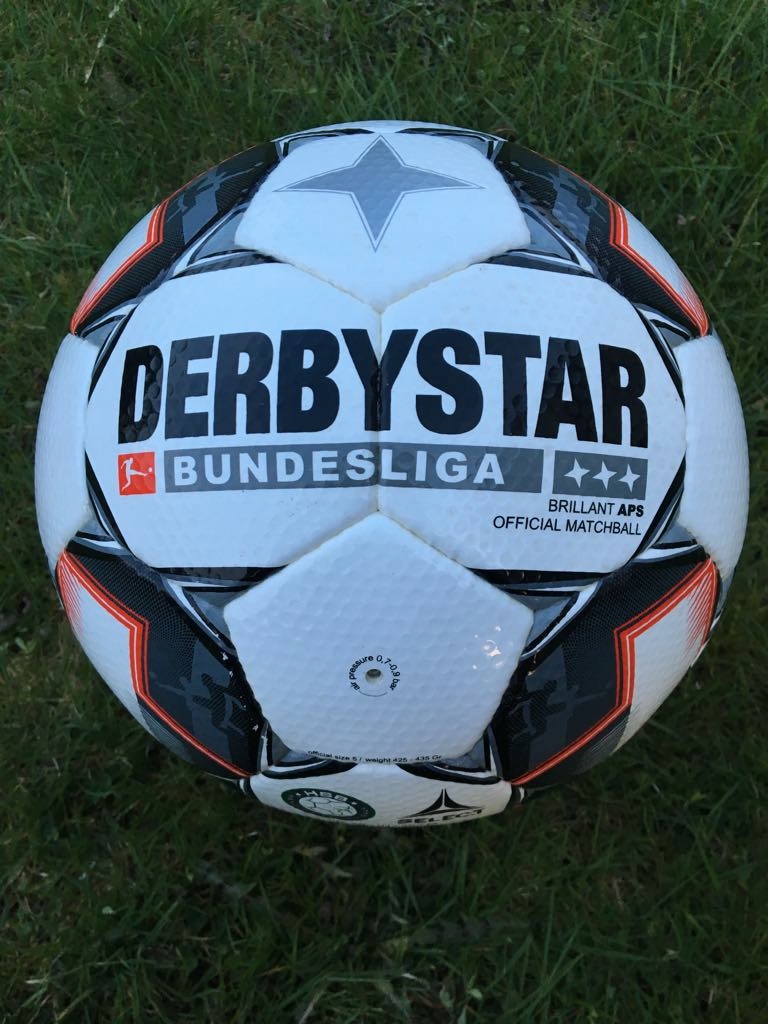 PIŁKA NOŻNA DERBYSTAR BUNDESLIGA OMB