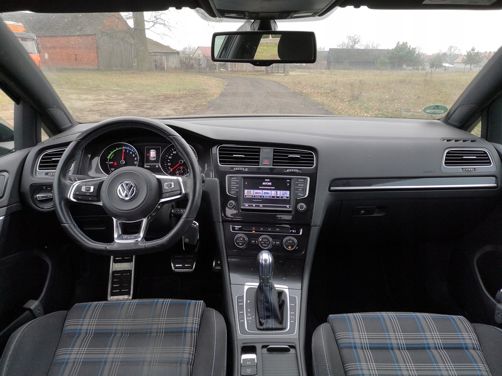 Volkswagen Golf VII GTE hybryda elektryczny 1.4TSI