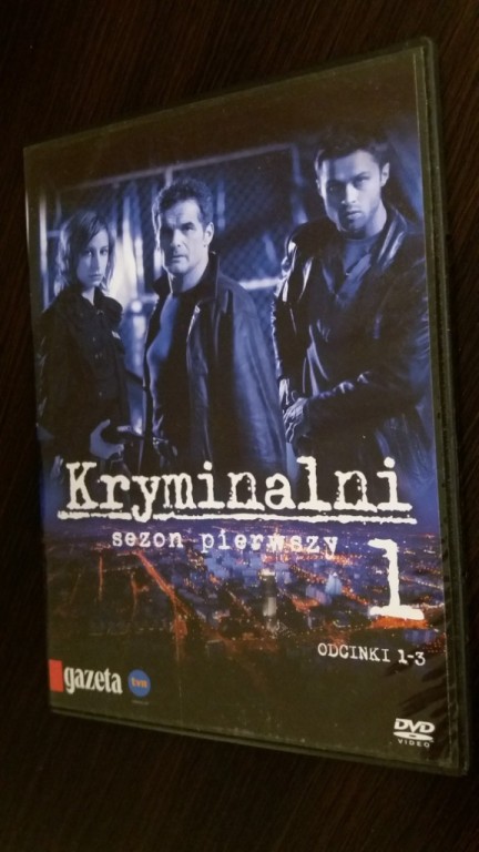 KRYMINALNI sezon pierwszy odc.1-3 - płyta DVD