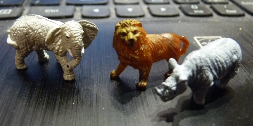Słoń, lew, nosorożec - miniaturowe figurki