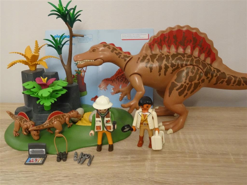 4174 Playmobil Spinozaur i gniazdo Dinozaur zestaw