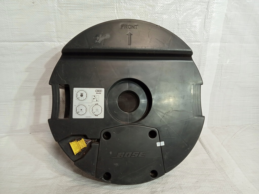 Audi Q7 4L Bose Subwoofer 4L0010549 11217432951 oficjalne archiwum