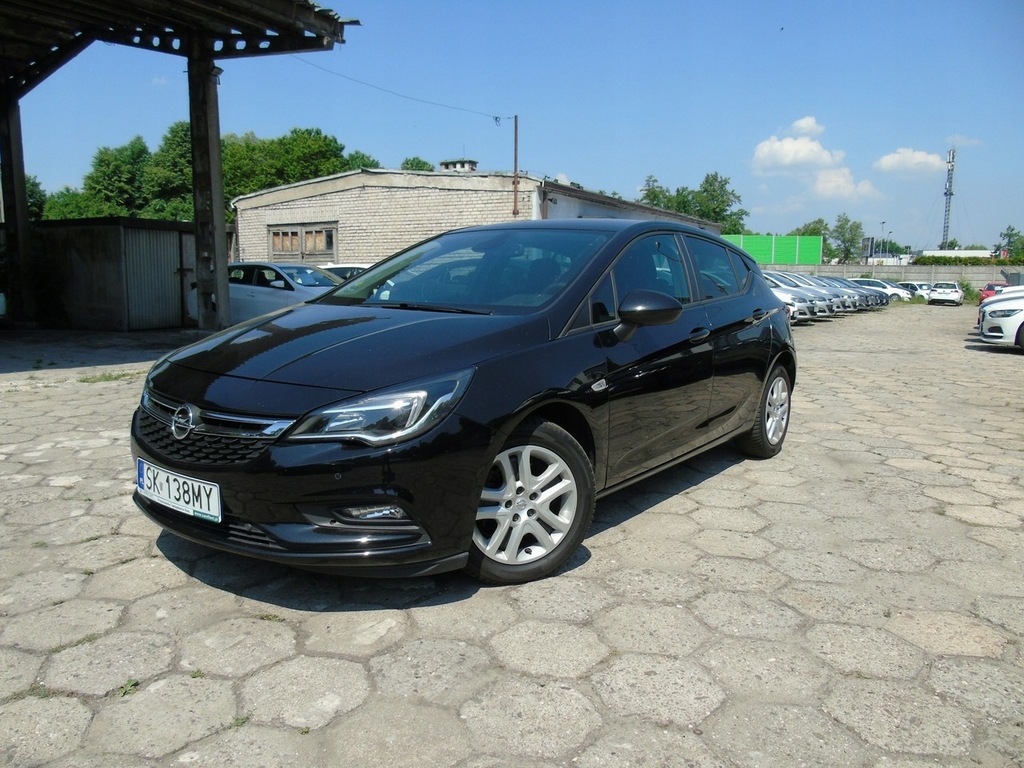 Opel Astra V Enjoy SK138MY