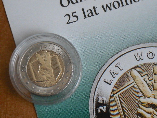 POLSKA ~~ 5 ZŁOTYCH *2014* ~~ W KAPSLU! / FOLDER!