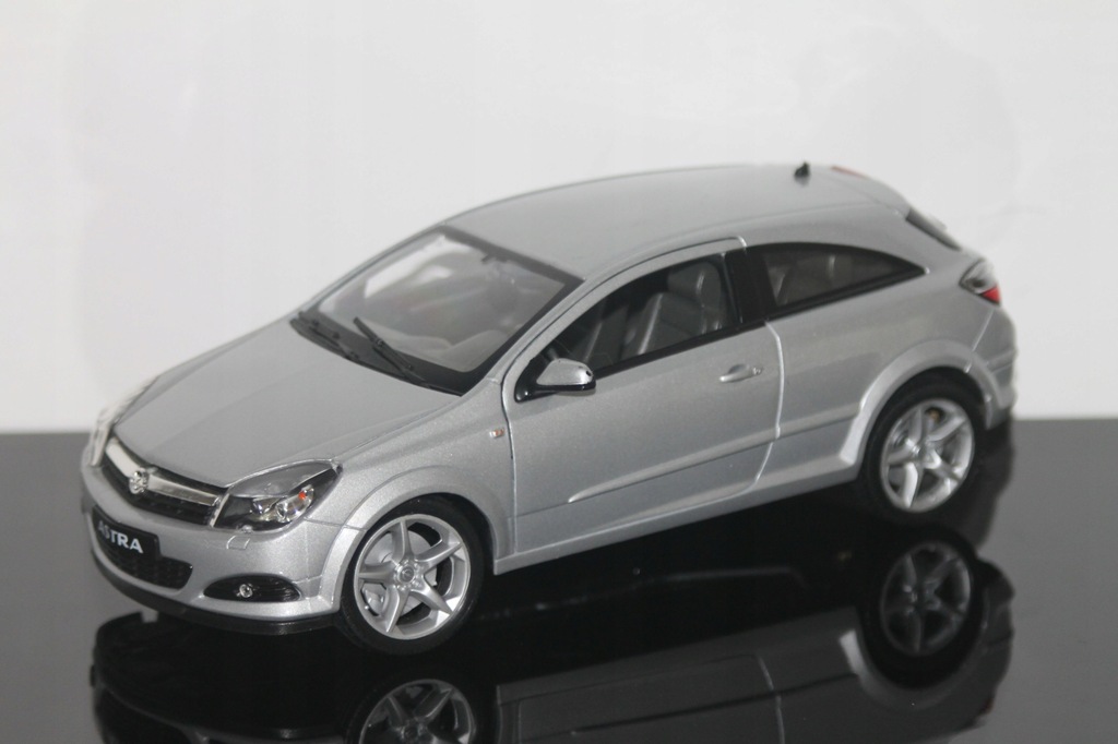 WELLY OPEL ASTRA H GTC 2005r 1/18