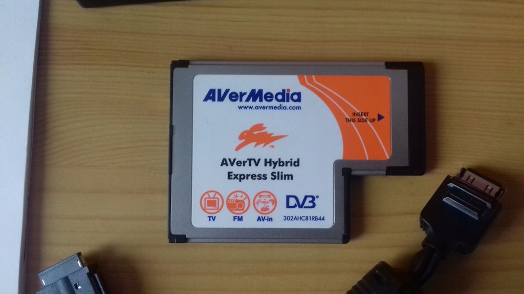 Купить Ноутбук-тюнер Avermedia AverTV Hybrid Express Slim: отзывы, фото, характеристики в интерне-магазине Aredi.ru