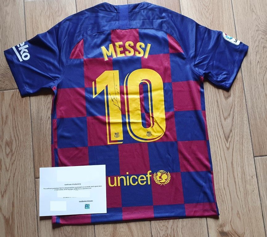 Leo Messi, Barcelona - koszulka z autografem (ZAG)
