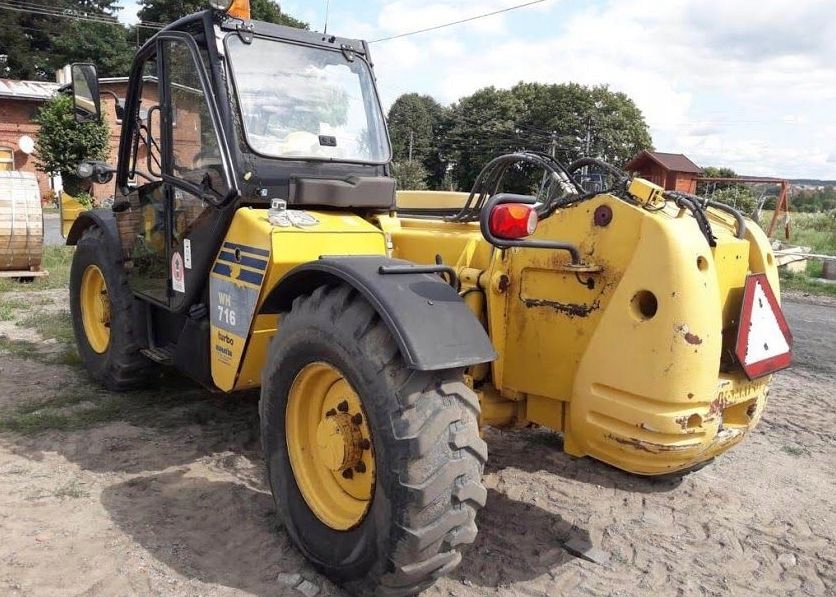 Komatsu WH 716, Ładowarka teleskopowa 14m
