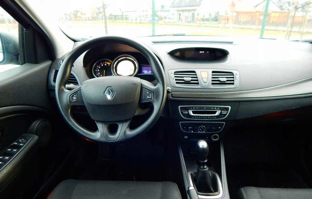 Купить Renault Megane III 1.6 16V в отличном состоянии.: отзывы, фото, характеристики в интерне-магазине Aredi.ru