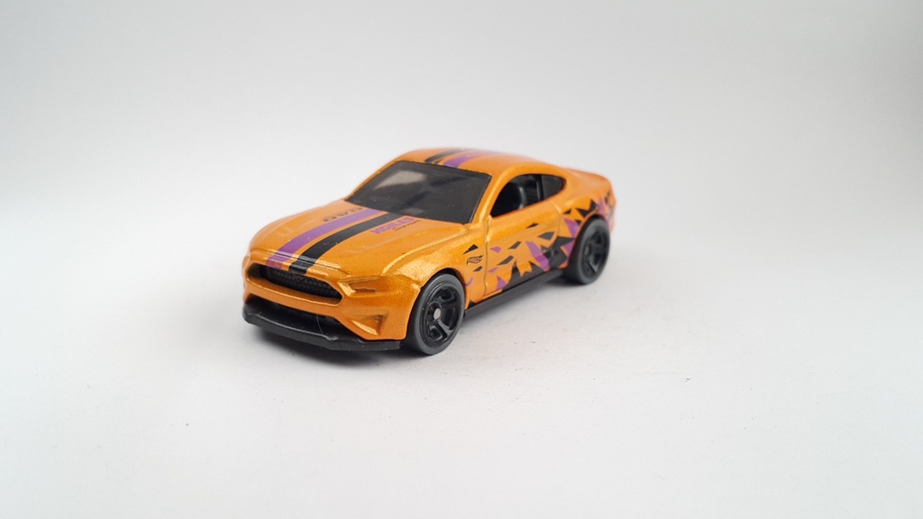 HOT WHEELS 2018 FORD MUSTANG GT