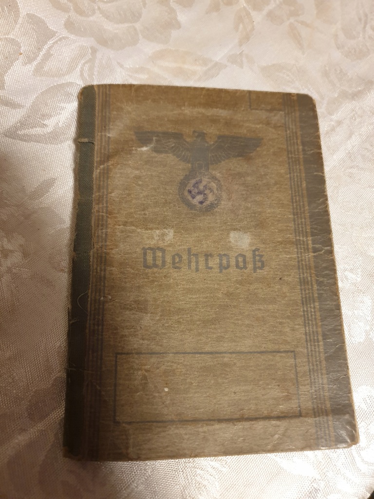 Wehrpass III Rzesza WH Wehrmacht piękny stan, dużo wpisów