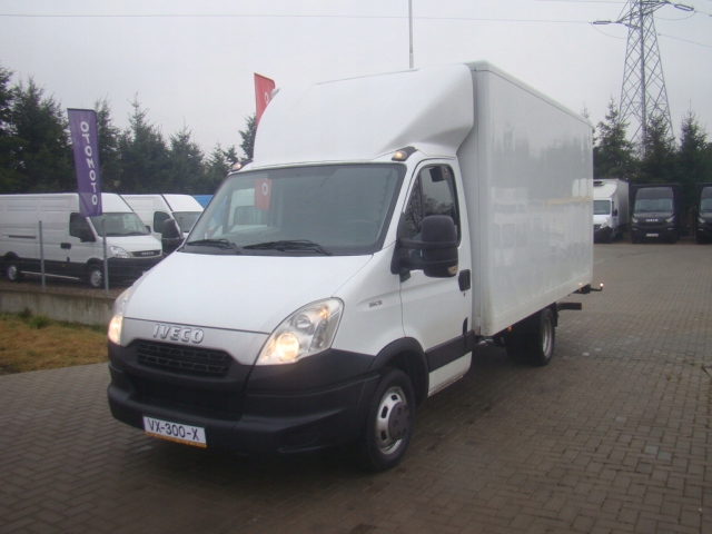 IVECO DAILY 35 C 13 3.5T 4.20M WINDA 750KG KLIMA