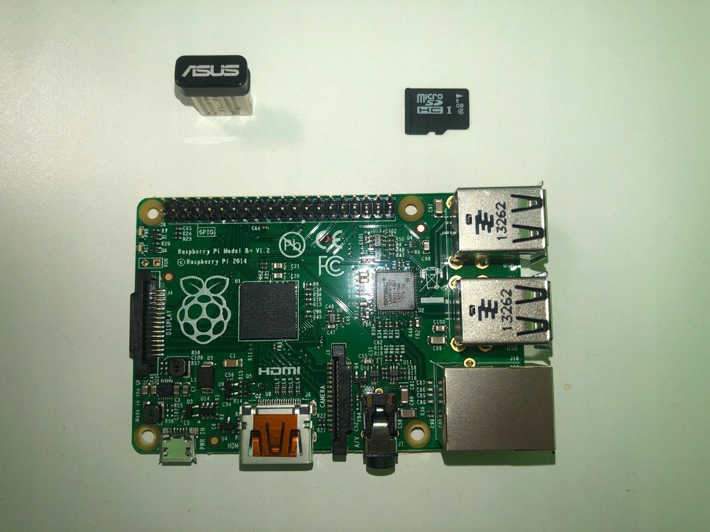 Raspberry Pi B+ v1.2 + ASUS wifi + 8GB SD
