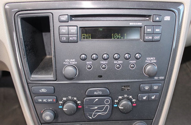 PIONEER MVHA200VBT RADIO BLUETOOTH VOLVO S60 V70 7708968265